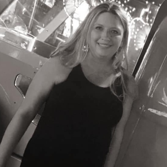 Meet your Posher, Barbie D - Picture 1 of 5